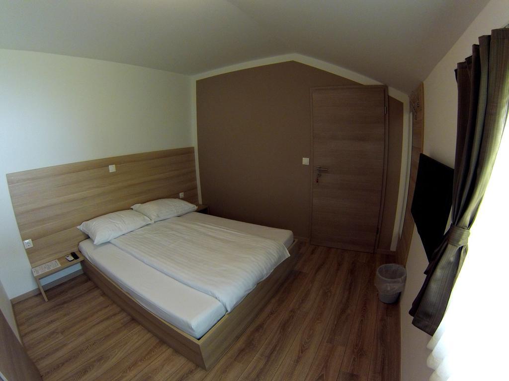 Sweet Dreams Rooms And Apartments Postojna Værelse billede